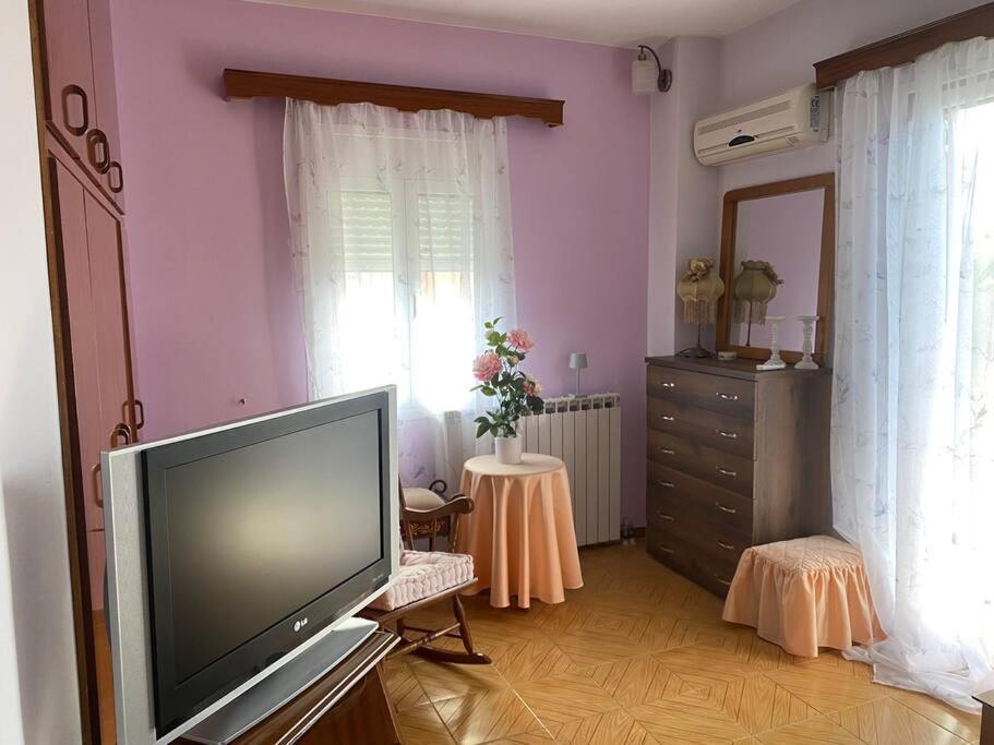 Lydia'S Apartment Lixouri Esterno foto