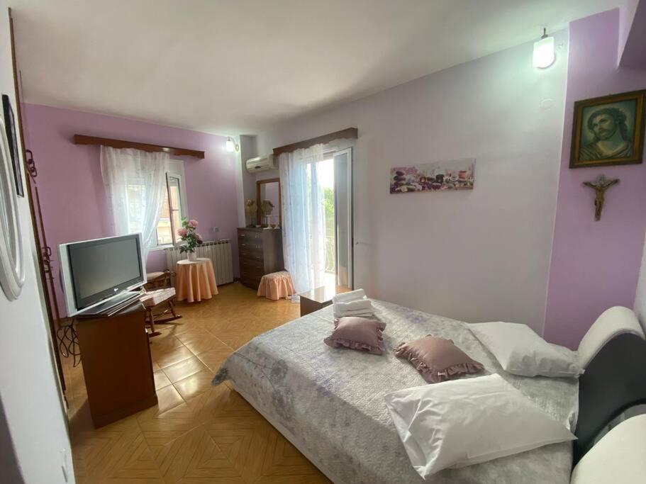 Lydia'S Apartment Lixouri Esterno foto